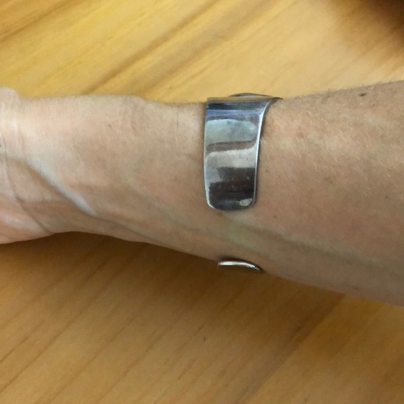 Turquoise & Sterling Silver Bangle - Picture 4 of 5